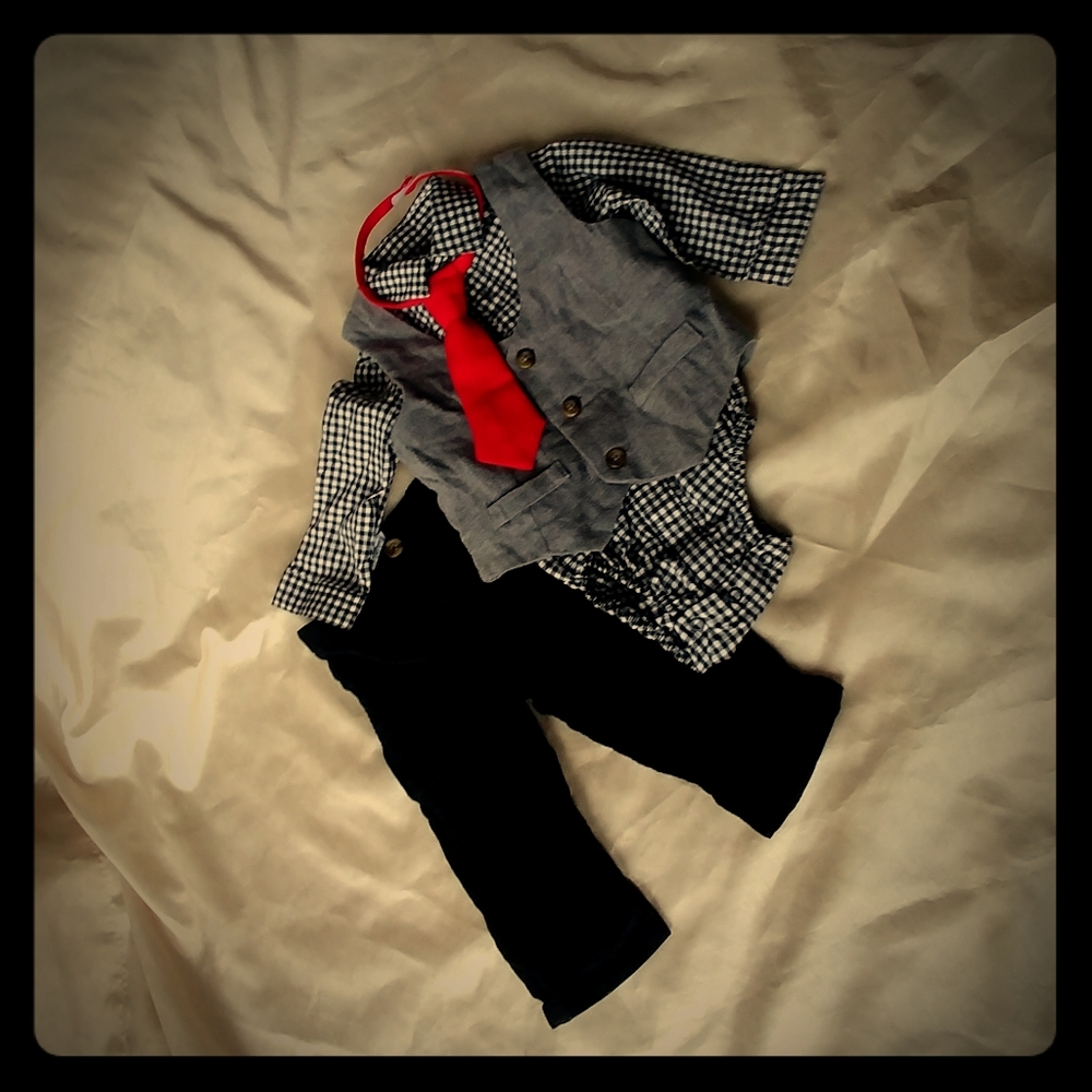 Carter's boys 3 piece suit